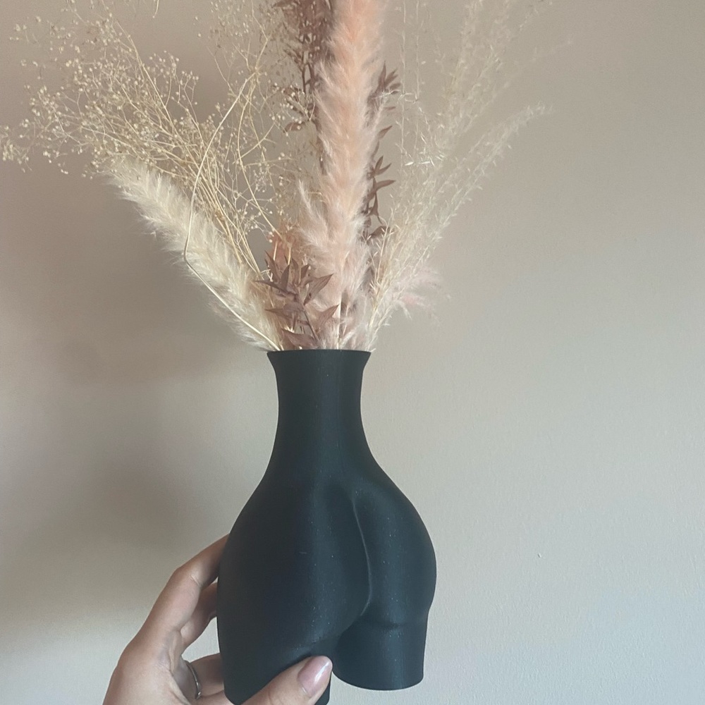 Black speckle bum planter